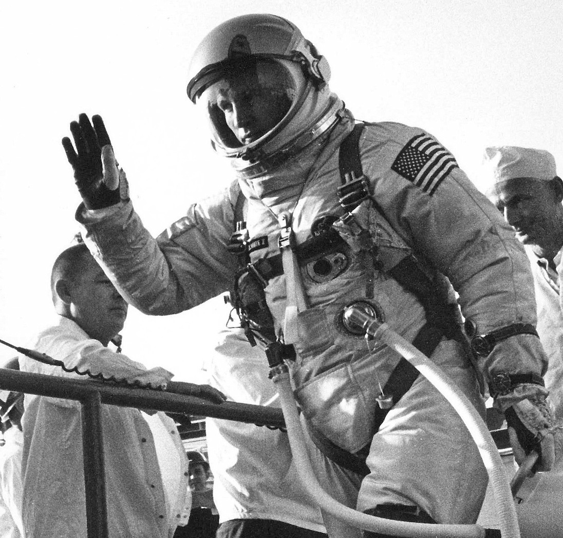 Ed White lors de la mission Gemini 4 avec sa Speedmaster au poignet